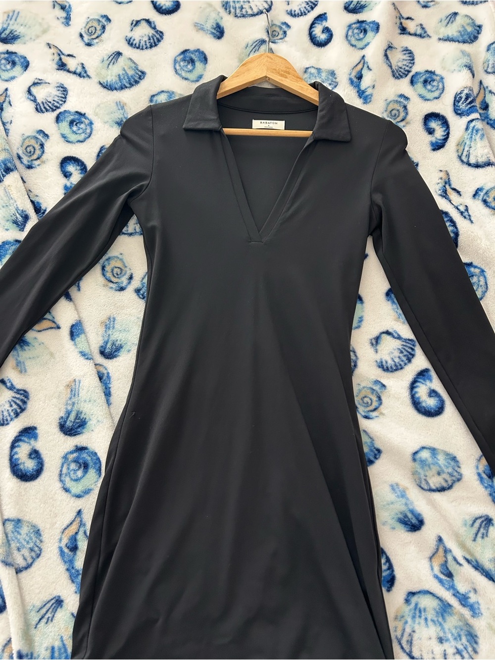 Babaton Black Long-Sleeve V-Neck Collared Dress